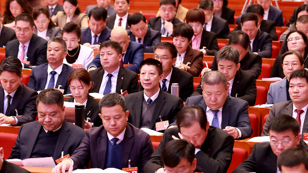 省十四屆人大二次會議代表所提89件議案、1185件建議均