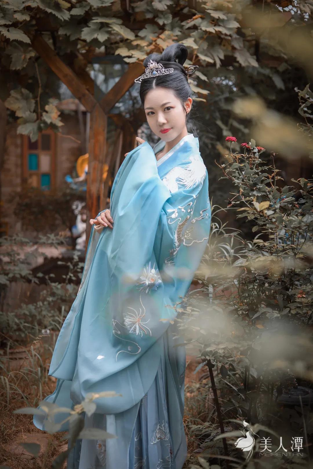 美人潭|創(chuàng)業(yè)女神 浮生若夢漢服體驗(yàn)館創(chuàng)始人藍(lán)尋＆若菱：雙生同袍，攜手共榮