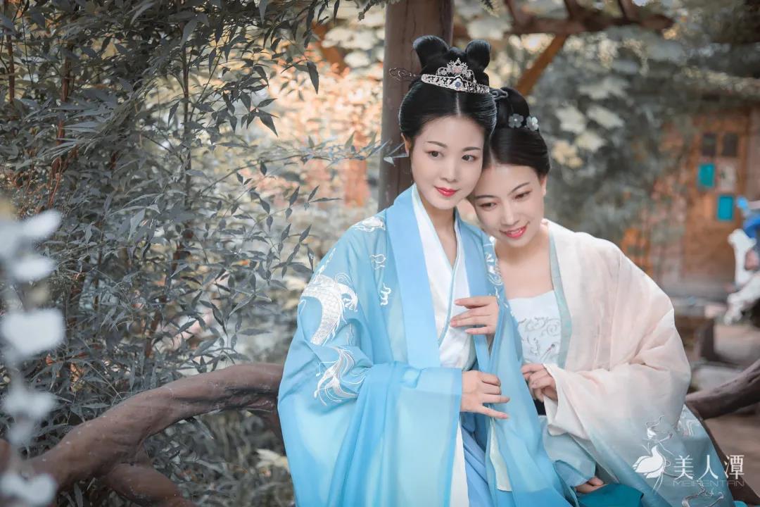 美人潭|創(chuàng)業(yè)女神 浮生若夢漢服體驗(yàn)館創(chuàng)始人藍(lán)尋＆若菱：雙生同袍，攜手共榮