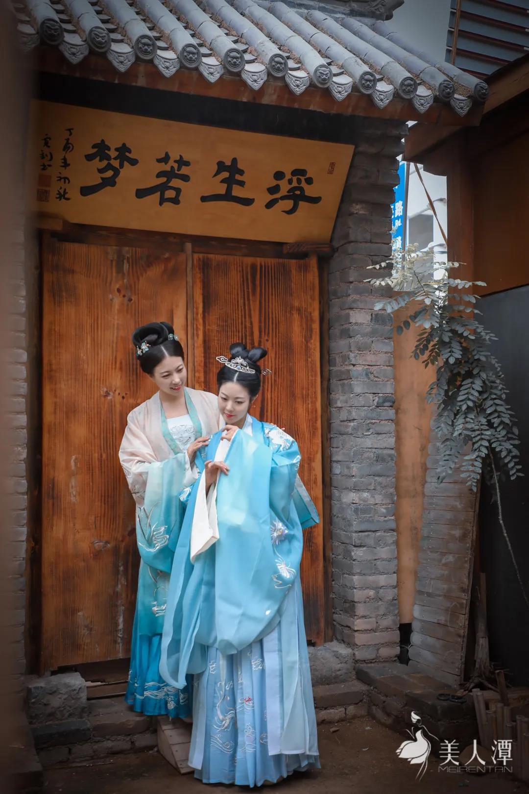 美人潭|創(chuàng)業(yè)女神 浮生若夢漢服體驗(yàn)館創(chuàng)始人藍(lán)尋＆若菱：雙生同袍，攜手共榮