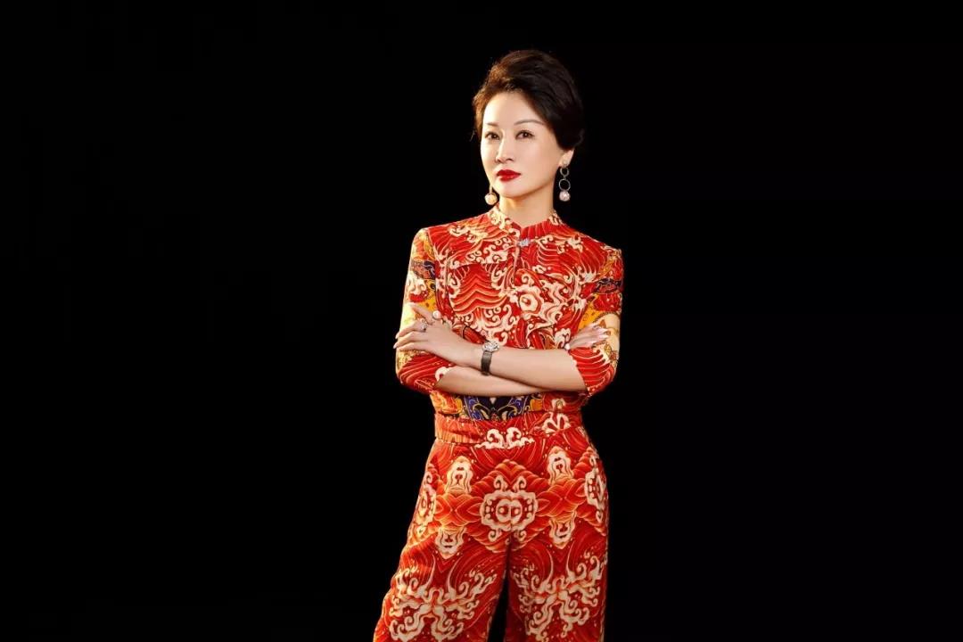 美人潭|創(chuàng)業(yè)女神 李雙雙（香港）國(guó)際美容集團(tuán)董事長(zhǎng)李雙宏：天下因女人而精彩