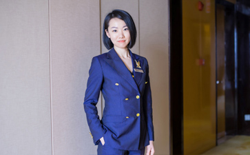 孫勝楠：希爾頓美女總監(jiān)，21歲就進(jìn)入UNWTO，除了外貌，更有性感的頭腦