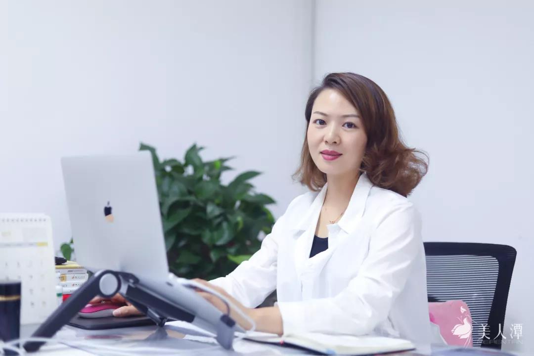 美人潭|職場(chǎng)女神 統(tǒng)一企業(yè)中原禮品營銷部市場(chǎng)傳媒總監(jiān)王琳：人生不被定義