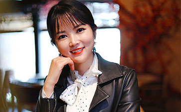 美人潭|職場女神 中原商務(wù)主持人馨娜：最好的當(dāng)下