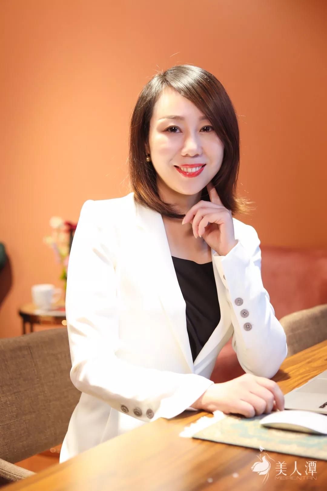 薛琹：新型社交，得體比美麗更重要