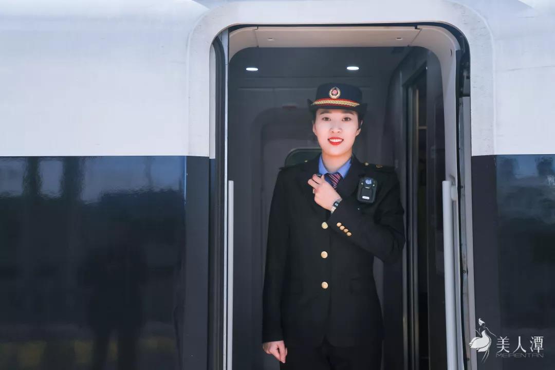 美人潭|職場女神 京焦一組列車長鄭虹:和鐵路一起長大的孩子